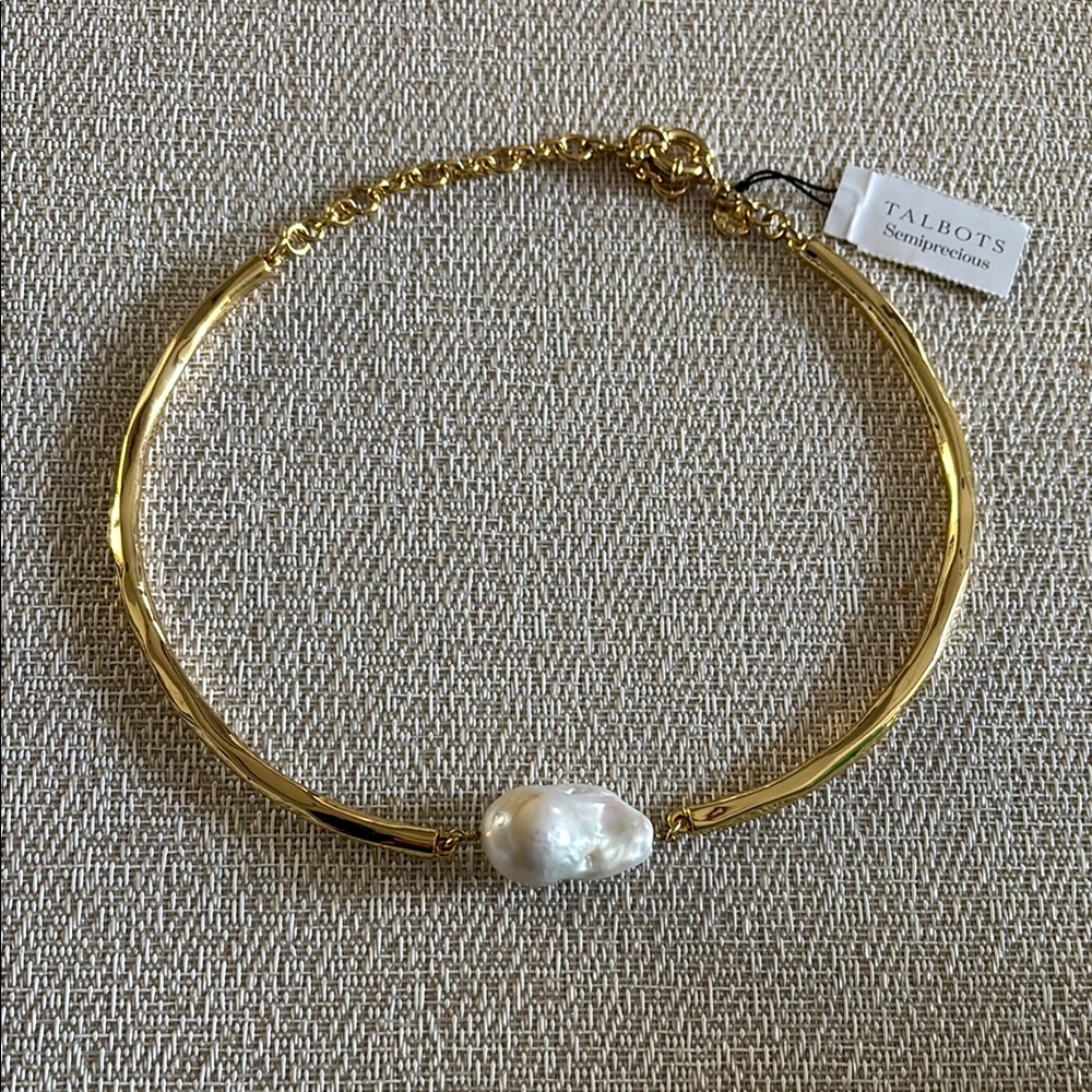 Talbots Gold Tone Necklace with Semiprecious Pearl Accent